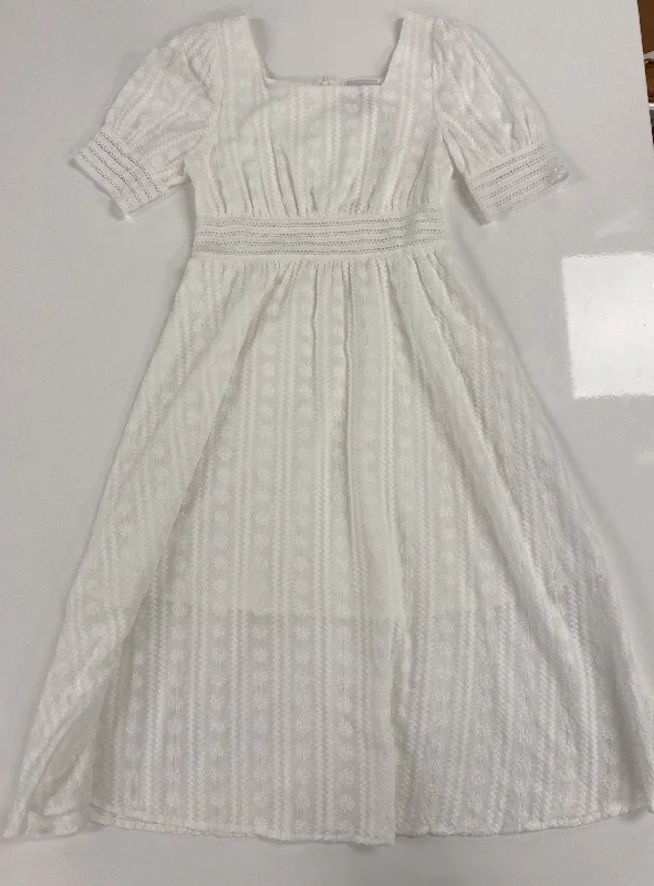 women's maternity dressesShort Sleeve White Embroidered Vintage Midi Dress