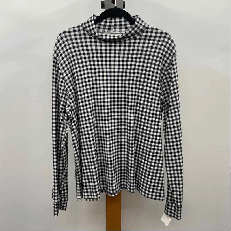 women's tops for those who want to stay on top of the latest fashion trends and wear pieces that are both stylish and on-trendLands End Women's Size XL Black Plaid Long Sleeve Shirt