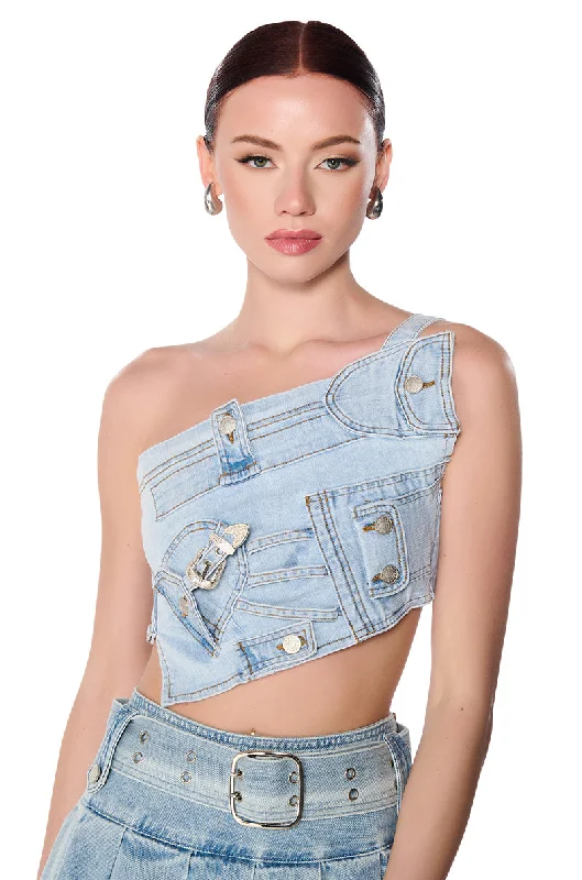 KENLY BUCKLE DETAIL DENIM CROP TOP