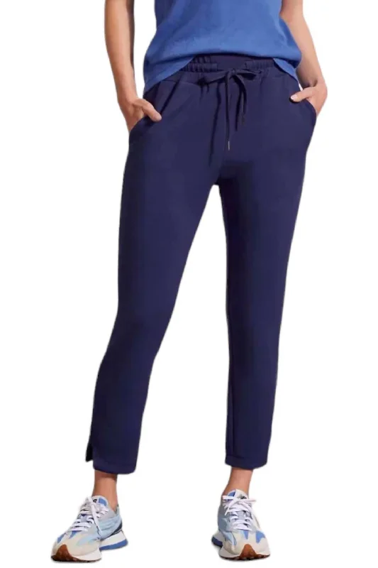 women's sustainable pantsCapri Jogger Pants In Navy