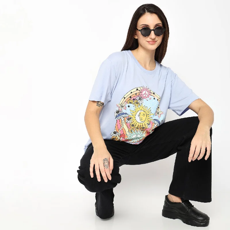 women's tops for those who love to dress up their casual looks with stylish topsOversize Graphic T-Shirt