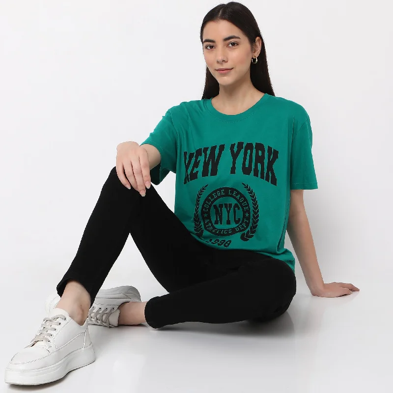 women's tops for gala dinnersOversize Graphic T-Shirt