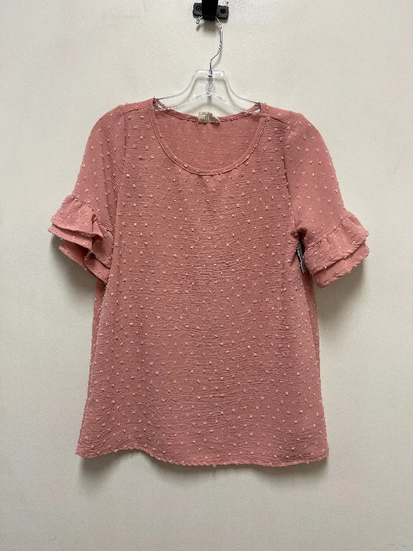 women's tops for those who want to add a bit of flair and personality to their looksTop Short Sleeve By Bibi In Pink, Size: S