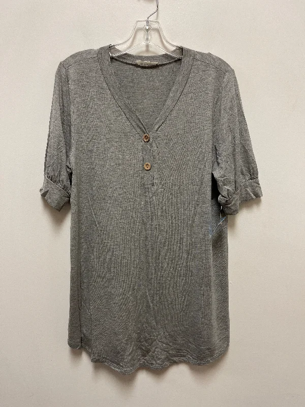 women's tops for those who seek both style and comfortTop Short Sleeve By Bombom In Grey, Size: L